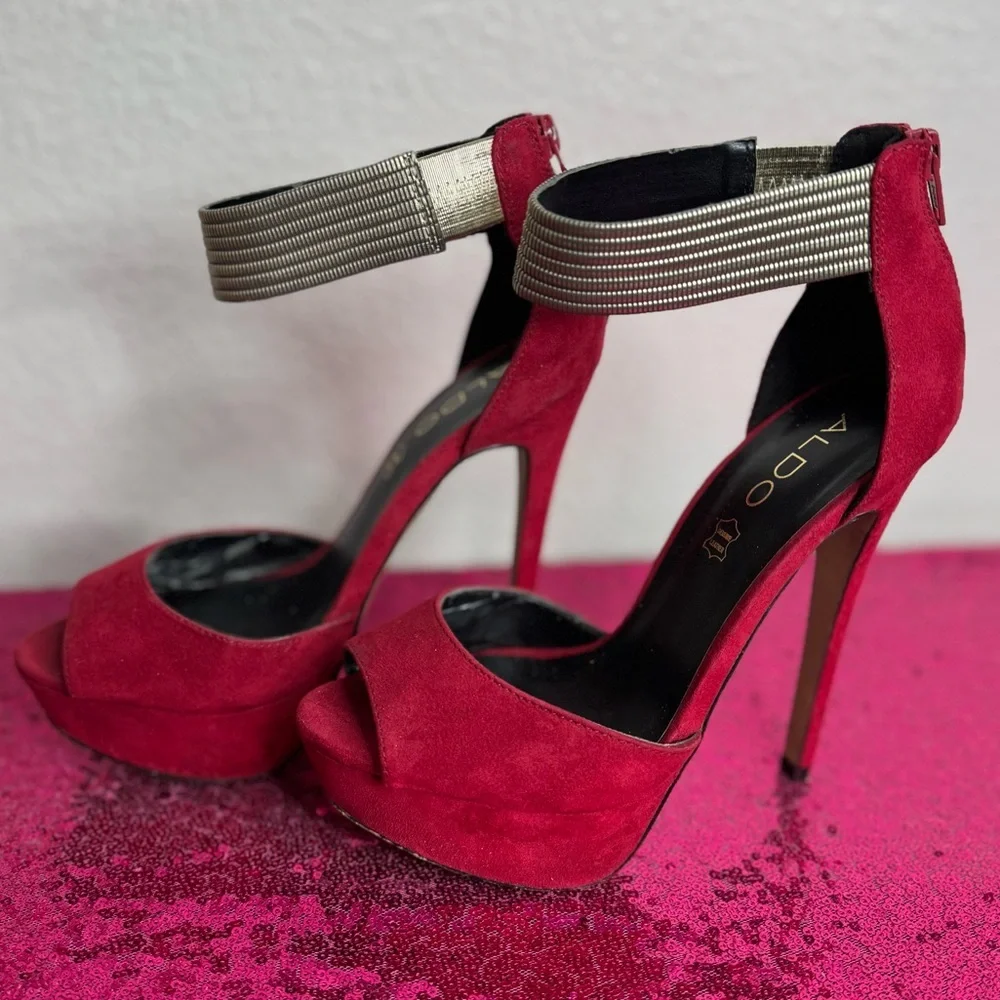 ALDO 🌹 Red Peep-Toe Stiletto Platform Heels, Golden Ankle Strap (Women’s Size 7) - Picture 3 of 14